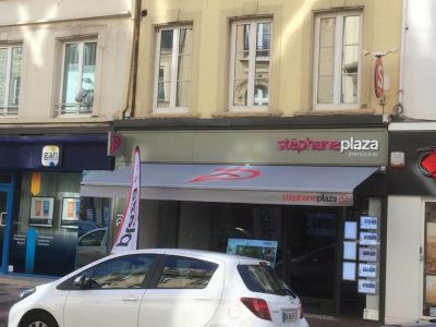 Realisation Store Banne Plaza Immobilier